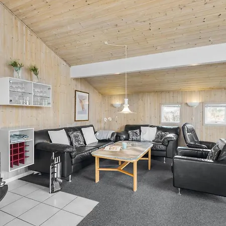 Stunning In Henne With Sauna Henne Strand